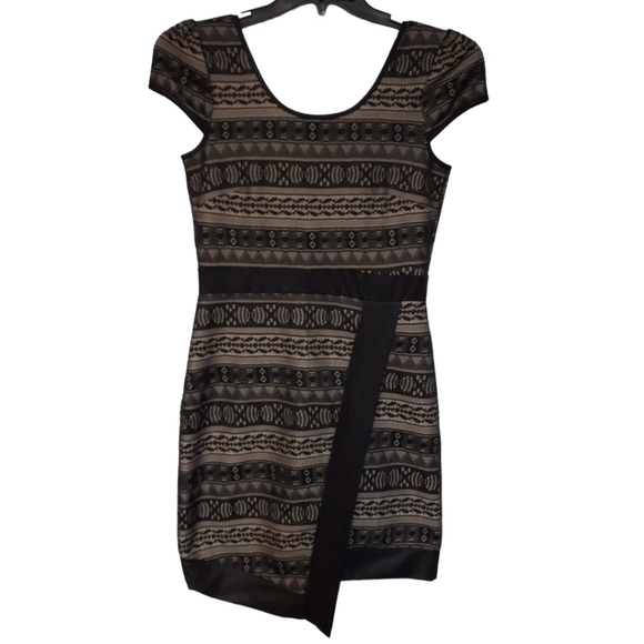 Trixxi Asymmetrical Dress Size 9 Juniors - Picture 1 of 6